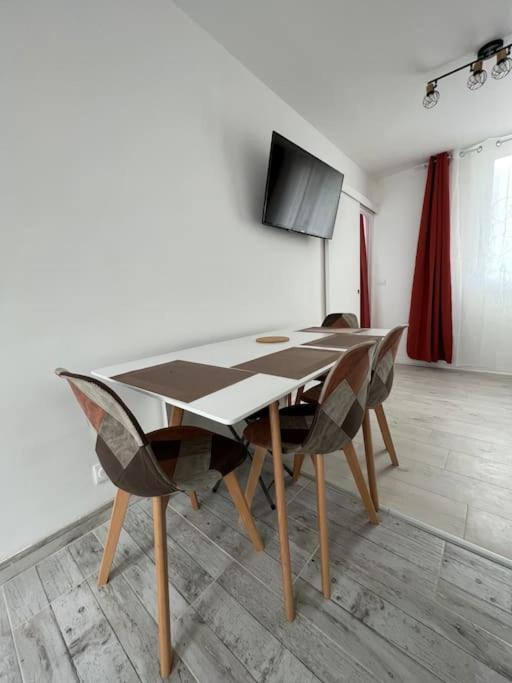 Appartement 3 Pieces Moderne 2 A 6 Personnes Ла Бурбул Екстериор снимка